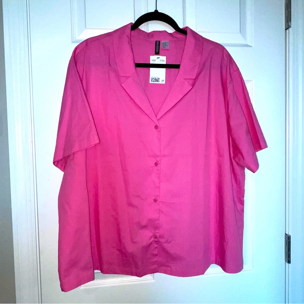 H&M short sleeve button down pink shirt, Divided, size XXL. NWT